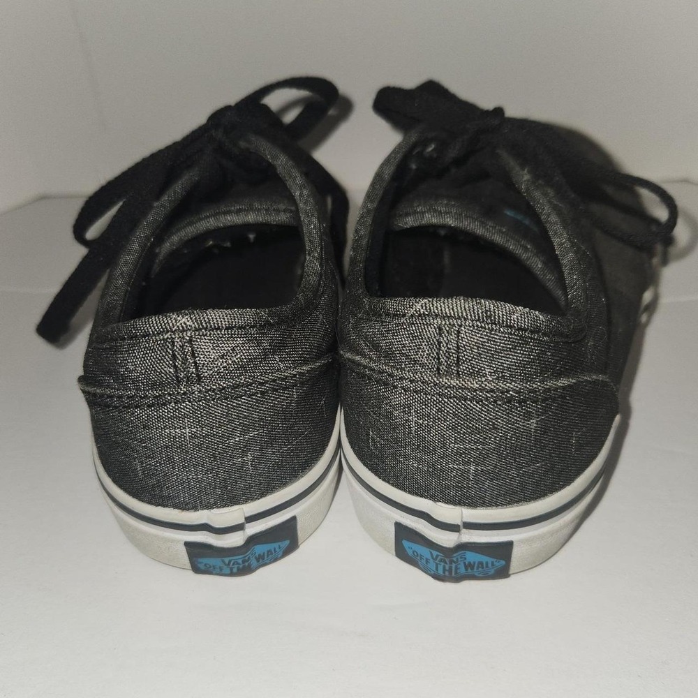 Vans - Picture 2 of 7